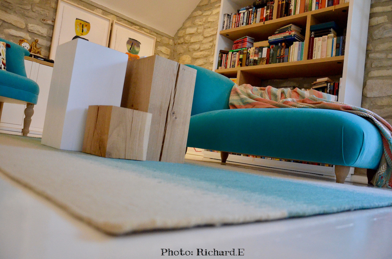 Chaise longue cube bois tableau hannah elizabeth interior design