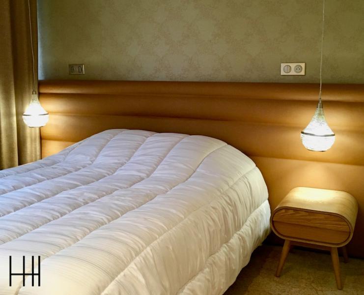 Chambre hotel centre apprenti tete de lit boudin hannah elizabeth interior design