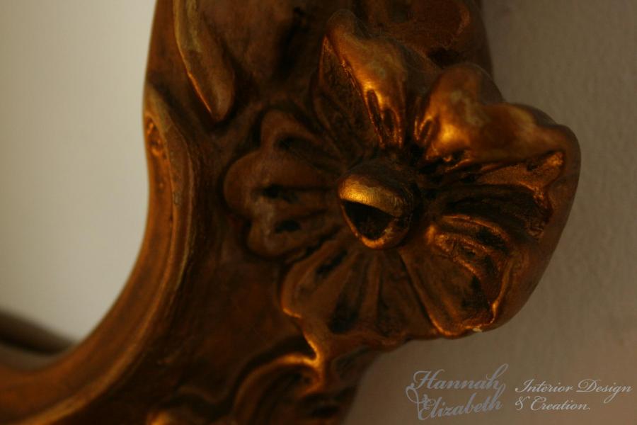 Detail miroir or chambre amis