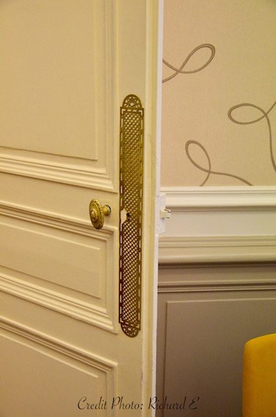 Detail porte hannah elizabeth interior design