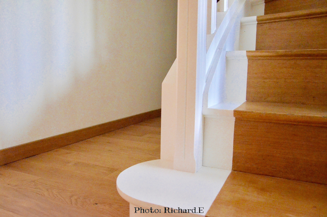 Escalier bois et blanc parquet bois clair hannah elizabeth interior design