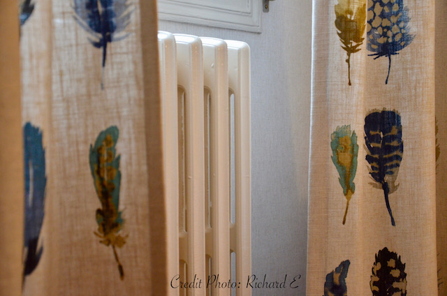 Rideaux plumes radiateur fonte hotel hannah elizabeth interior design